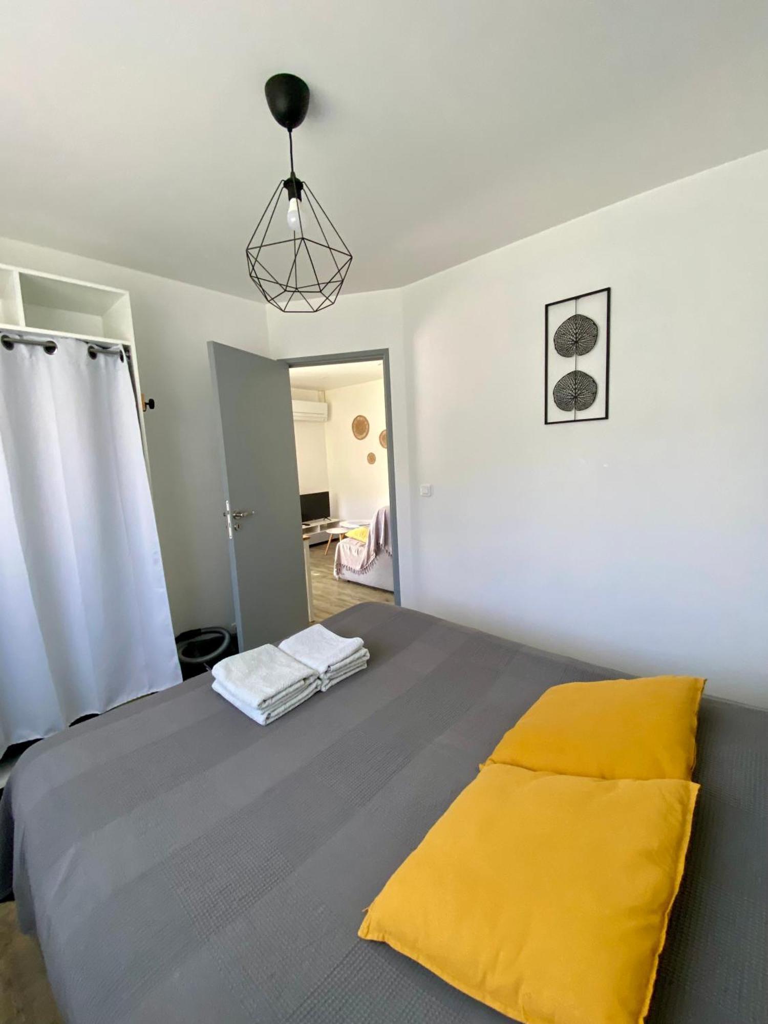 La Petite Maison Robion en Luberon Bilik gambar