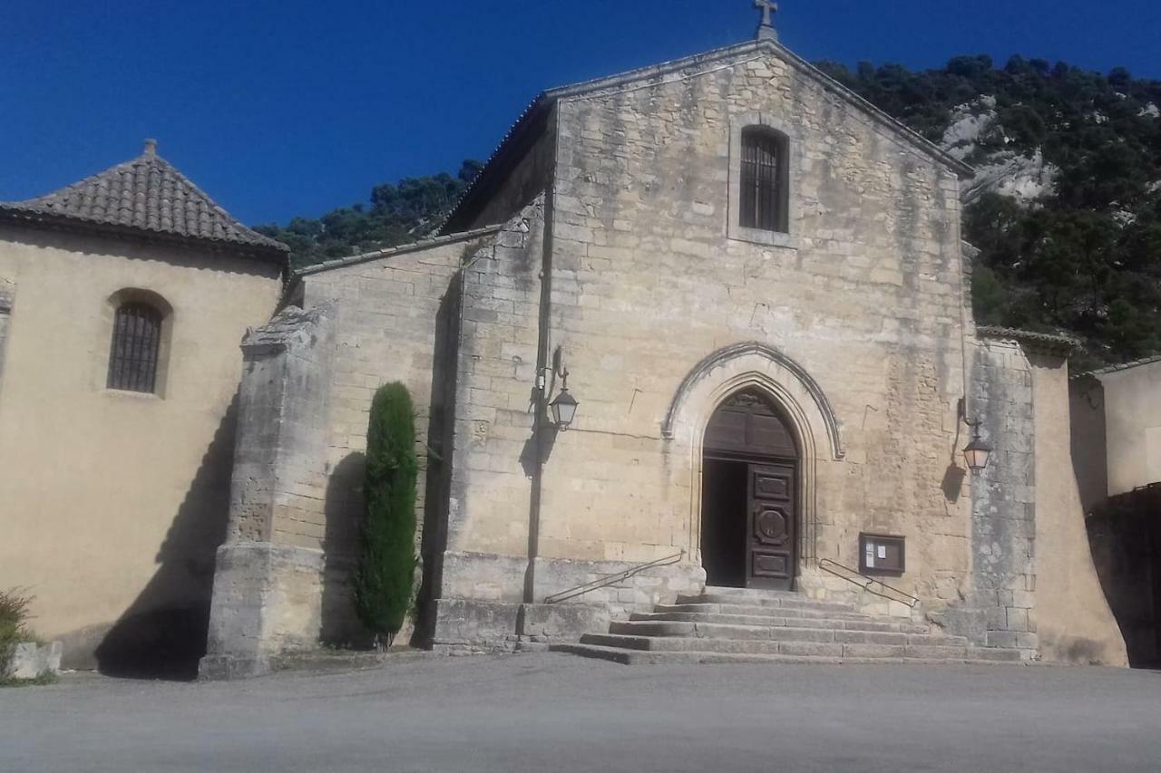La Petite Maison Robion en Luberon Luaran gambar